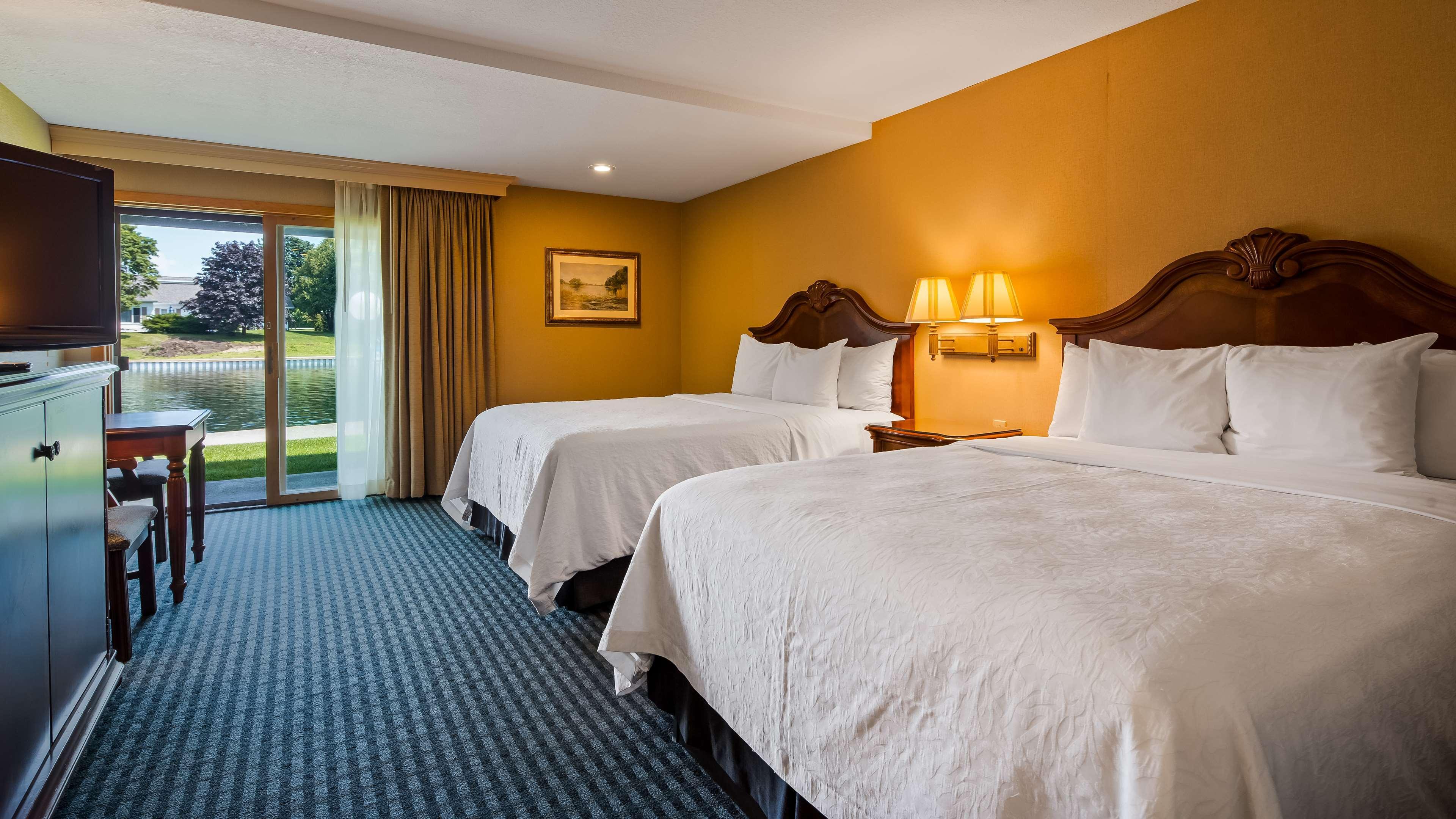 Best Western River Terrace Cheboygan Exterior foto