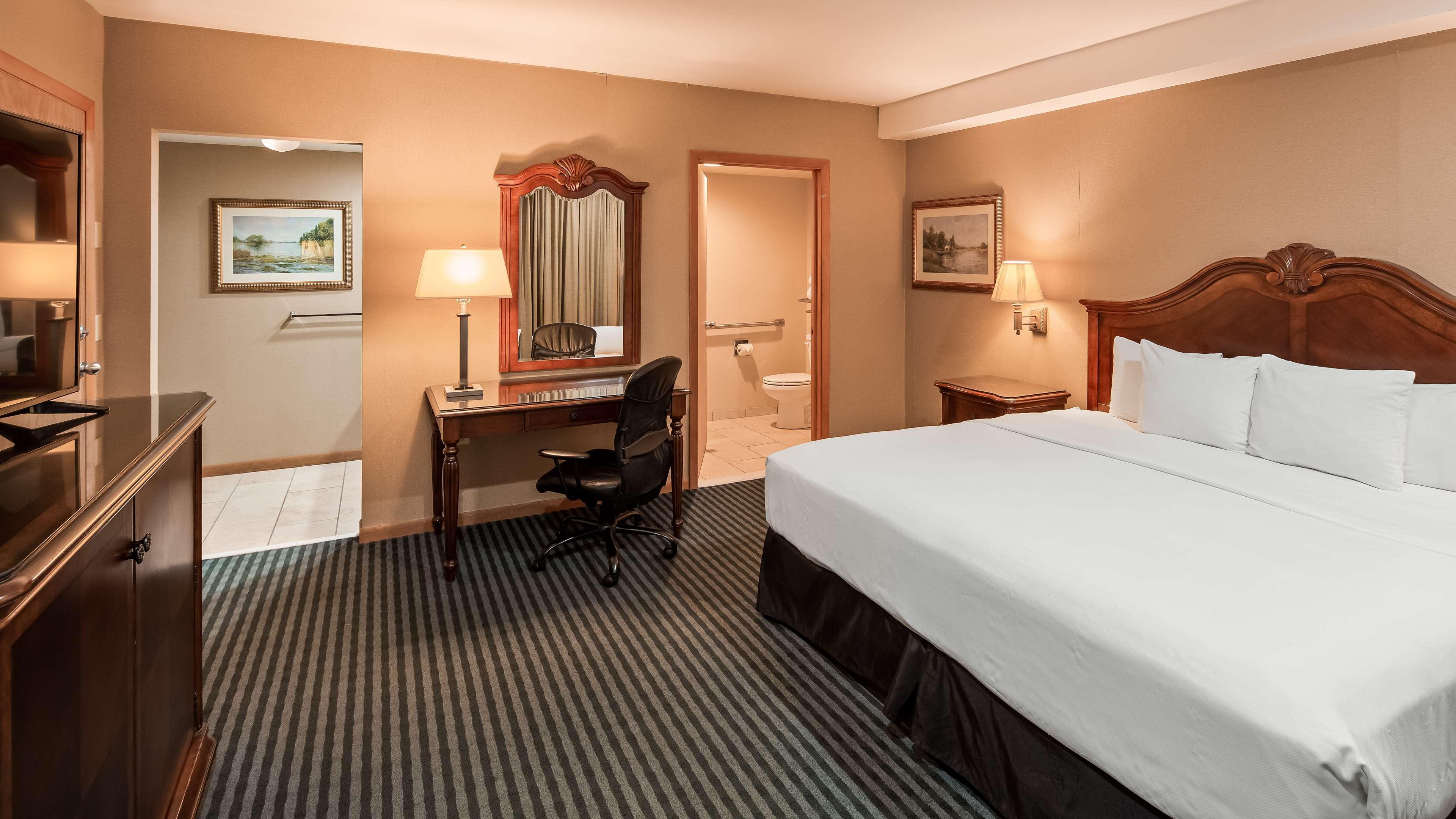 Best Western River Terrace Cheboygan Exterior foto