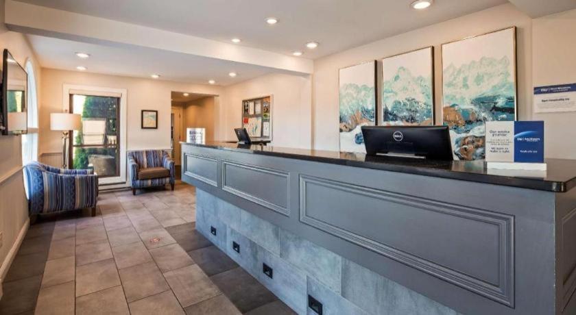 Best Western River Terrace Cheboygan Exterior foto